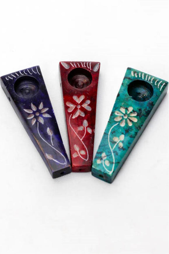 Flower engraved stone pipe pack